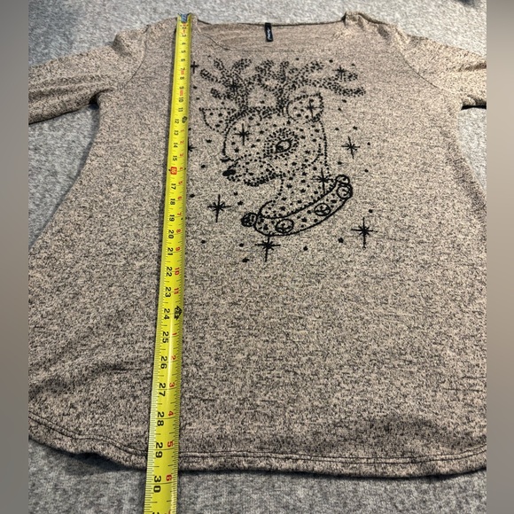 Sweet Clarity Gray Reindeer Beaded Top L Women’s Holiday Christmas Made in USA - Picture 7 of 8